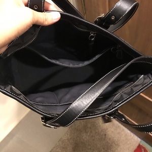 Coach Bags - Coach shoulder bag excellent condition Coach Bags - Coach shoulder bag excellent condition
